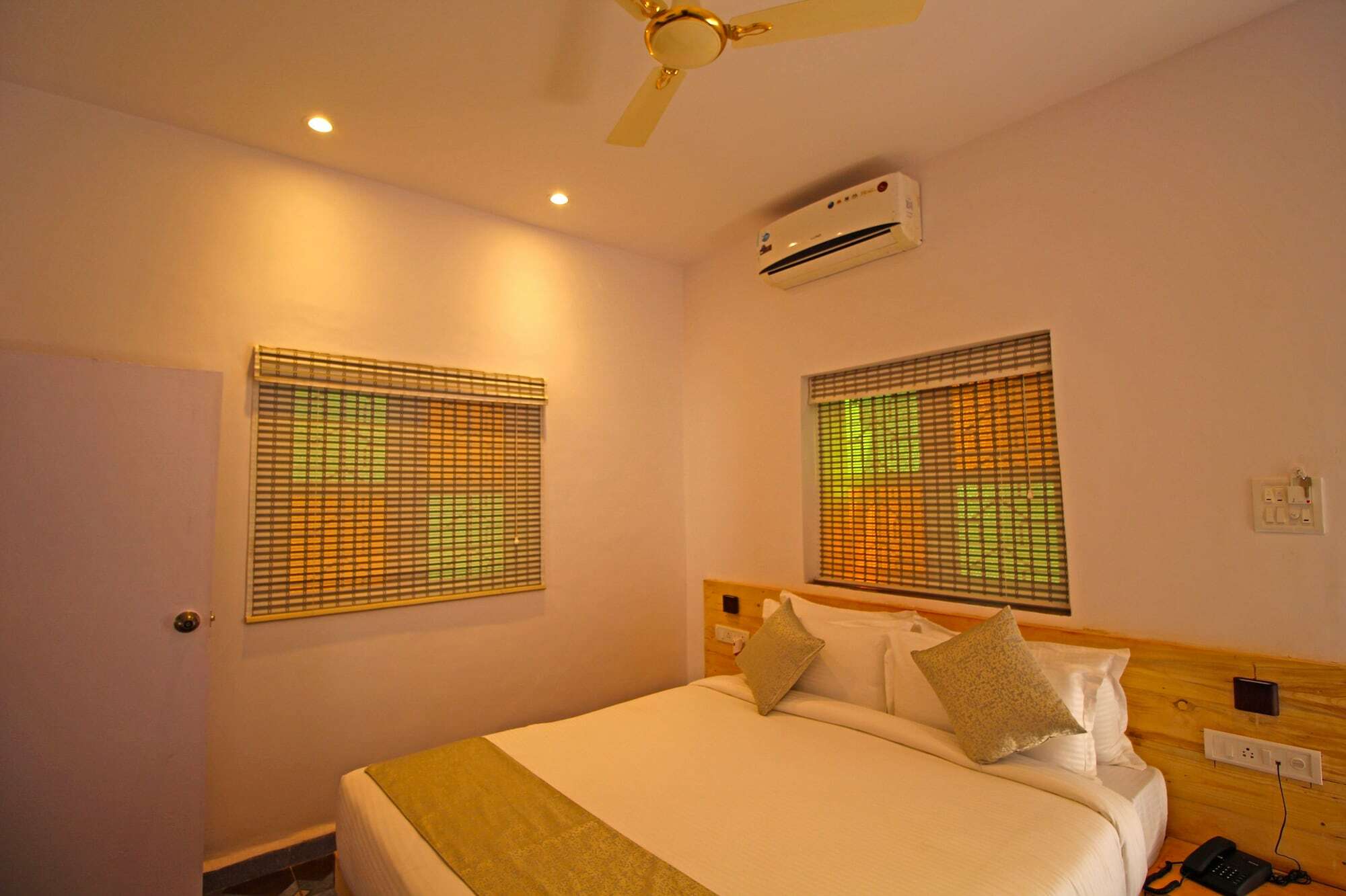 INN MORJIM a Boutique Beach Hotel Extérieur photo